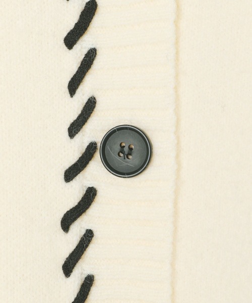 LEPSIM（レプシィム）の「5ゲージハンドステッチVカーディガン　595543（カーディガン/ボレロ・レディース・ブラック/オフホワイト/グレー/レッド・FREE）」の10枚目の写真