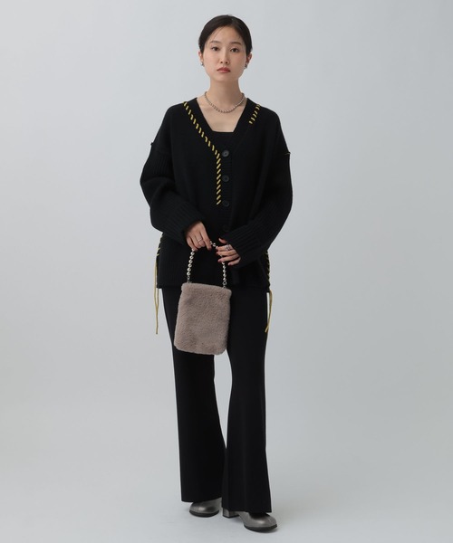 LEPSIM（レプシィム）の「5ゲージハンドステッチVカーディガン　595543（カーディガン/ボレロ・レディース・ブラック/オフホワイト/グレー/レッド・FREE）」の19枚目の写真