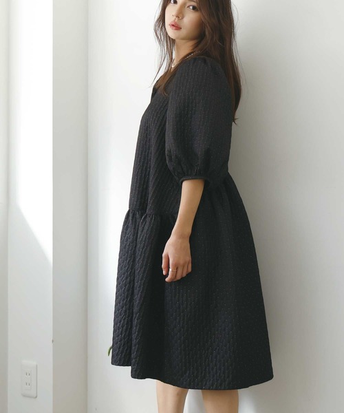 PICCIN PERLA(ピッチンペルラ)の「パワーショルダーワンピース(ワンピース・レディース・ブラック・M)」の3枚目の写真