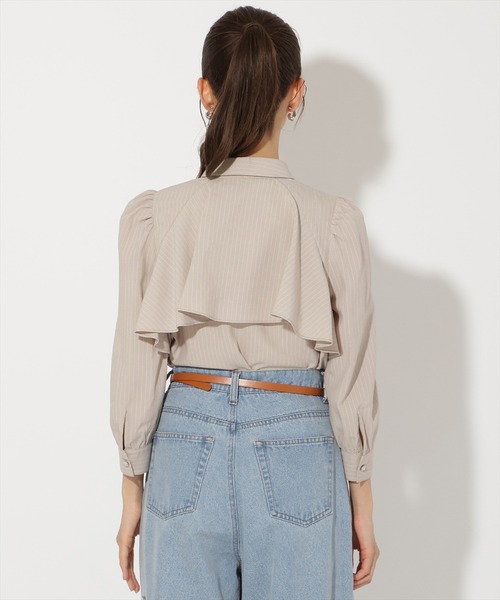 AND COUTURE（アンドクチュール）の「ビジューボタンフリルケープブラウス（シャツ/ブラウス・レディース・ブラック系その他/オフホワイト/ブルー系その他/ベージュ系その他・FREE）」の19枚目の写真