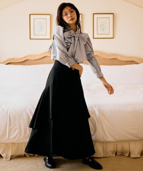 AND COUTURE（アンドクチュール）の「ビジューボタンフリルケープブラウス（シャツ/ブラウス・レディース・ブラック系その他/オフホワイト/ブルー系その他/ベージュ系その他・FREE）」の17枚目の写真