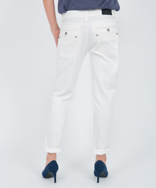 JIMMY TAVERNITI（ジミータヴァニティ）の「【セール品数量限定】　【ＪＩＭＭＹ　ＴＡＶＥＲＮＩＴＩ/ジミータヴァニティ】　デニムパンツ　テーパード　ＪＡＮＩＳ　ＳＬＯＵＣＨＹ/ジャニス　スラウチー（デニムパンツ・レディース・ホワイト・26inch/23inch/24inch/25inch/28inch/27inch）」の13枚目の写真