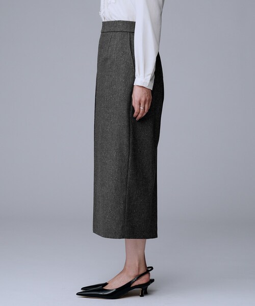 UNTITLED（アンタイトル）の「【ウエスト後ろゴム/シーズンレス】シルクネップツイード ナロースカート（スカート・レディース・ライトベージュ/ダークブラウン/ダークグレー・00/01/02/03/04/42/44/46/48/50）」の9枚目の写真