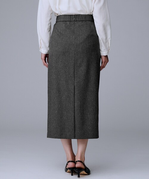 UNTITLED（アンタイトル）の「【ウエスト後ろゴム/シーズンレス】シルクネップツイード ナロースカート（スカート・レディース・ライトベージュ/ダークブラウン/ダークグレー・00/01/02/03/04/42/44/46/48/50）」の10枚目の写真