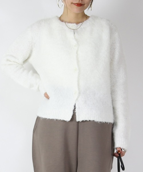and it_（アンドイット）の「ブークレカーディガン（カーディガン/ボレロ・レディース・グレー/ブルー/アイボリー・FREE）」の6枚目の写真