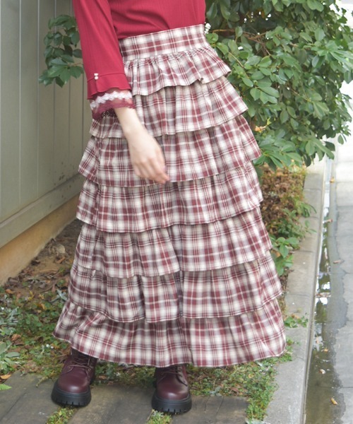 axes femme（アクシーズファム）の「チェック柄ティアードＳＫ（スカート・レディース・レッド/ブラック・FREE）」の2枚目の写真