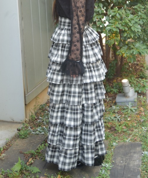 axes femme（アクシーズファム）の「チェック柄ティアードＳＫ（スカート・レディース・レッド/ブラック・FREE）」の4枚目の写真