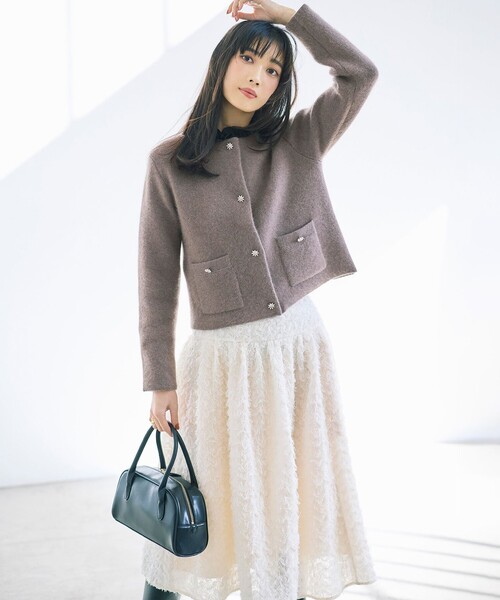 組曲(クミキョク)の「フラッフィーファーニット ジャケット(カーディガン/ボレロ・レディース・ブラウン系/ブラック系/黄緑系・F)」の13枚目の写真