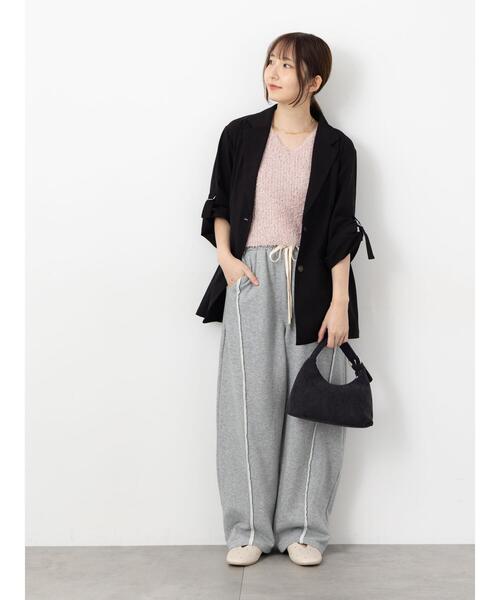 Te chichi TERRASSE(テチチテラス)の「ロールアップテーラードジャケット《2025autumn catalog item》(ノーカラージャケット・レディース・チャコールグレー/ブラック/ベージュ・F)」の11枚目の写真