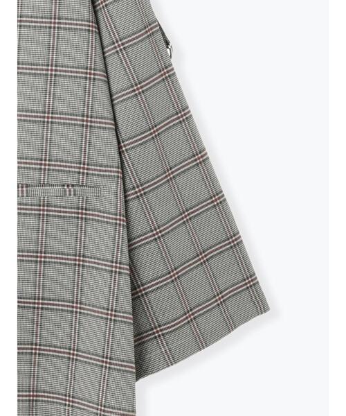 Te chichi TERRASSE(テチチテラス)の「ロールアップテーラードジャケット《2025autumn catalog item》(ノーカラージャケット・レディース・チャコールグレー/ブラック/ベージュ・F)」の21枚目の写真