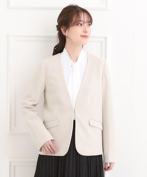 SHOO・LA・RUE（シューラルー）の「【洗濯機可/セットアップ可/S-3L】きちんと楽に。カットジョーゼットノーカラージャケット（ノーカラージャケット・レディース・ネイビー/ナチュラル/ブラック・01/02/03/04/05）」の10枚目の写真