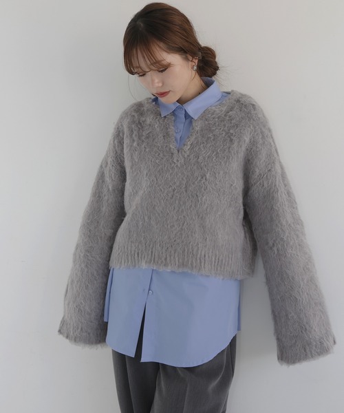 hellam(へラム)の「【sakippe×hellam】シャギーフレアスリーブニット(ニット/セーター・レディース・グレー/レッド/ピンク/グリーン/イエロー/アイボリー・FREE)」の21枚目の写真