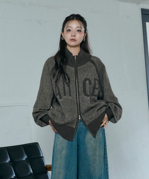 ANDGEEBEE（アンジービー）の「UNISEX プレーティングジップニット（ニット/セーター・レディース・ブラウン/ブラック・FREE）」の2枚目の写真