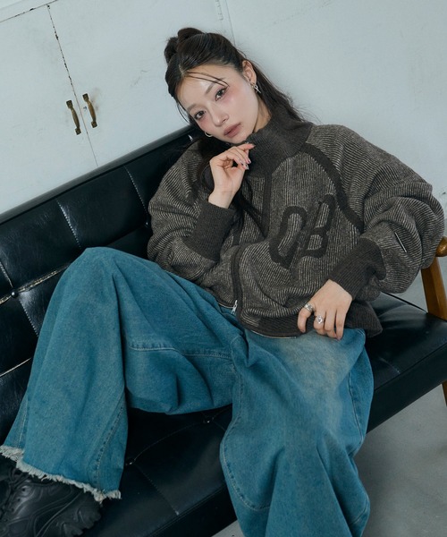 ANDGEEBEE（アンジービー）の「UNISEX プレーティングジップニット（ニット/セーター・レディース・ブラウン/ブラック・FREE）」の6枚目の写真