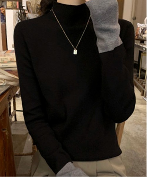 Maison Calme(メゾンカルム)の「配色スリーブタートルネックニットタイトトップス フェイクレイヤード 細見え 長袖(ニット/セーター・レディース・ベージュ/ブラック・M/L)」の4枚目の写真