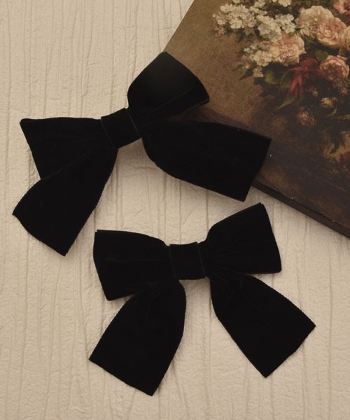 VIBGYOR Women(ヴィブジョー ウィメン)の「【float】ベロア リボン ヘアクリップ【2個セット】(バレッタ/ヘアクリップ・レディース・ブラック/ワインレッド・FREE)」の1枚目の写真