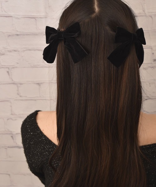 VIBGYOR Women(ヴィブジョー ウィメン)の「【float】ベロア リボン ヘアクリップ【2個セット】(バレッタ/ヘアクリップ・レディース・ブラック/ワインレッド・FREE)」の5枚目の写真