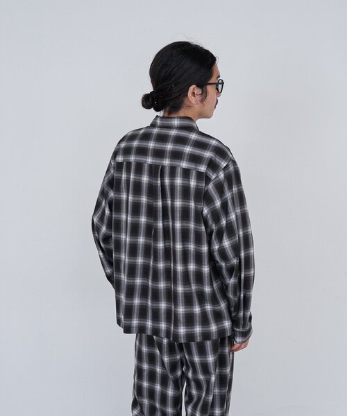 Kastane（カスタネ）の「【セットアップ対応/ユニセックス】BM チェックシャツ（シャツ/ブラウス・レディース・ブラック/ブラウン・FREE）」の8枚目の写真