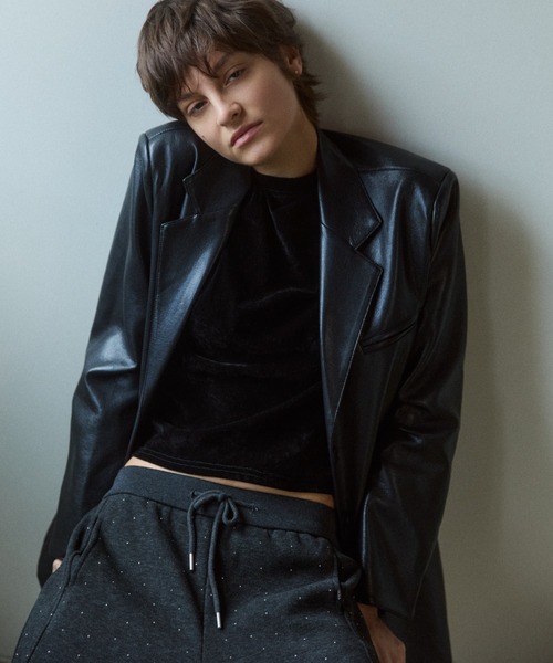 VION(ヴィオン)の「オーバーサイズフェイクレザージャケット / Oversized Faux Leather Jacket(テーラードジャケット・レディース・ブラック/ブラウン・FREE)」の16枚目の写真