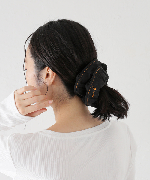 GANNI（ガニー）の「GANNI / ガニー Washed Stretch Cotton Scrunchie