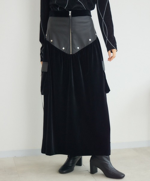 KATHARINE ROSS（キャサリンロス）の「【PILLINI/ピリーニ】ベロア×レザーワークスカート（スカート・レディース・ブラック/ブラウン・FREE）」の2枚目の写真
