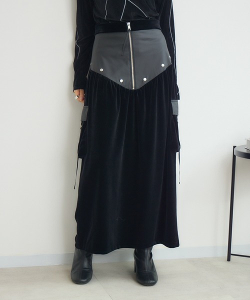 KATHARINE ROSS（キャサリンロス）の「【PILLINI/ピリーニ】ベロア×レザーワークスカート（スカート・レディース・ブラック/ブラウン・FREE）」の6枚目の写真