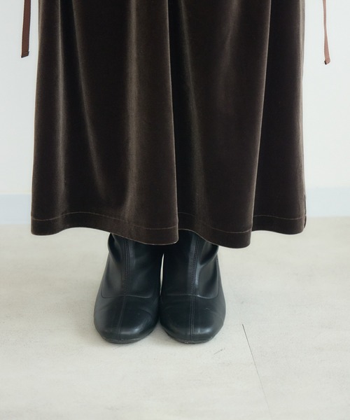 KATHARINE ROSS（キャサリンロス）の「【PILLINI/ピリーニ】ベロア×レザーワークスカート（スカート・レディース・ブラック/ブラウン・FREE）」の21枚目の写真