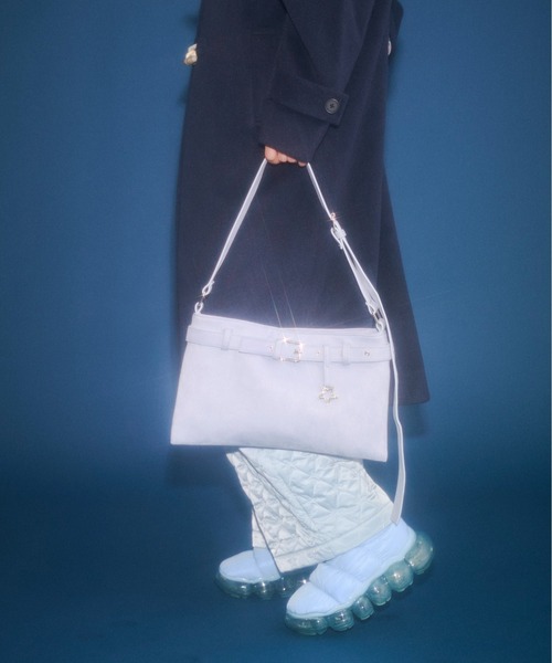 FEKETE（フェケテ）の「star pendant 2way shoulder bag / スターチャーム2WAYショルダーバッグ（ショルダーバッグ・レディース・サックスブルー/ライトイエロー・FREE）」の10枚目の写真