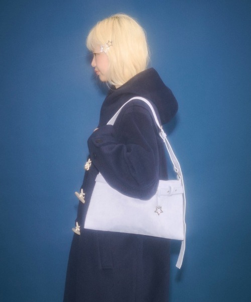 FEKETE（フェケテ）の「star pendant 2way shoulder bag / スターチャーム2WAYショルダーバッグ（ショルダーバッグ・レディース・サックスブルー/ライトイエロー・FREE）」の14枚目の写真