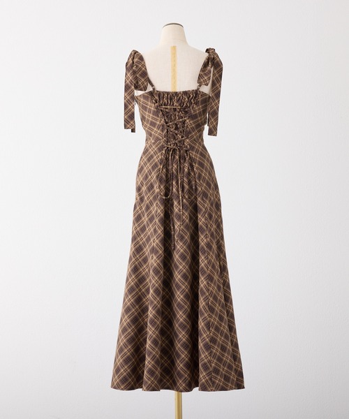 one after another NICE CLAUP(ワンアフターアナザーナイスクラップ)の「新色追加【WEB限定商品】マイナス5キロ見え/バックレースアップキャミワンピース(ワンピース・レディース・ブラウン系その他/ブラック系その他/ブラック・LARGE/MEDIUM)」の9枚目の写真