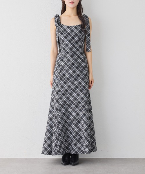 one after another NICE CLAUP(ワンアフターアナザーナイスクラップ)の「新色追加【WEB限定商品】マイナス5キロ見え/バックレースアップキャミワンピース(ワンピース・レディース・ブラウン系その他/ブラック系その他/ブラック・LARGE/MEDIUM)」の16枚目の写真