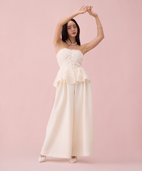 ZIMMERMANN フラワープリントリネンベアオールインワン ZIMMERMANN フラワープリントリネンベアオールインワン ZIMMERMANN