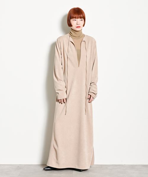 CITYSHOP（シティーショップ）の「VELVET LEAN KAFTAN DRESS：ワンピース（ワンピース・レディース・ブラック/ベージュ・36/38）」の20枚目の写真