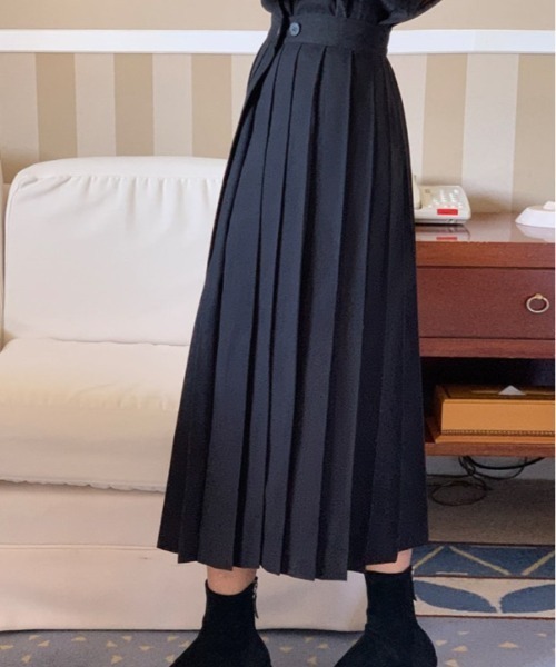 FREE STYLISTS(フリー スタイリスト)の「YUGA_YGMC Pleated long dress(ワンピース・レディース・ベージュ/ブラック・FREE)」の18枚目の写真