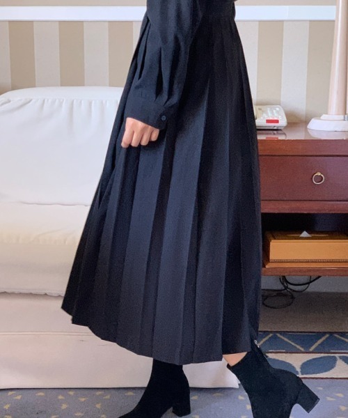 FREE STYLISTS(フリー スタイリスト)の「YUGA_YGMC Pleated long dress(ワンピース・レディース・ベージュ/ブラック・FREE)」の20枚目の写真