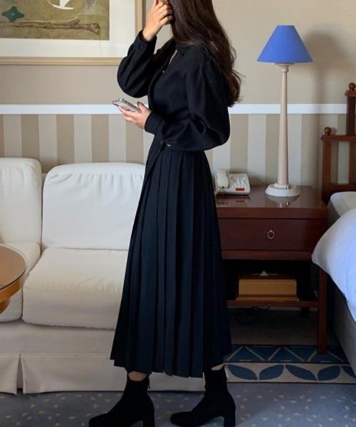 FREE STYLISTS(フリー スタイリスト)の「YUGA_YGMC Pleated long dress(ワンピース・レディース・ベージュ/ブラック・FREE)」の15枚目の写真