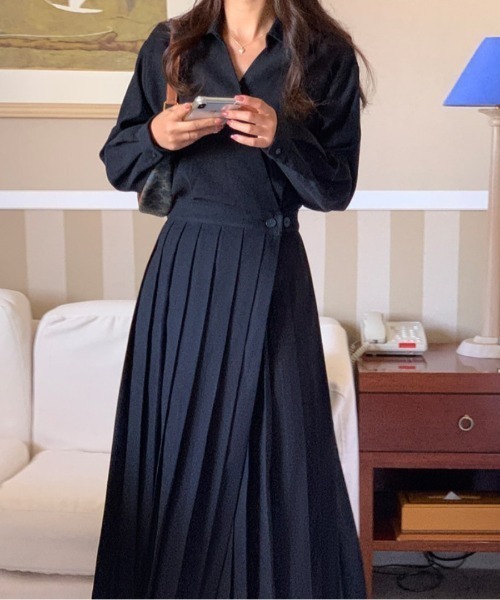 FREE STYLISTS(フリー スタイリスト)の「YUGA_YGMC Pleated long dress(ワンピース・レディース・ベージュ/ブラック・FREE)」の3枚目の写真