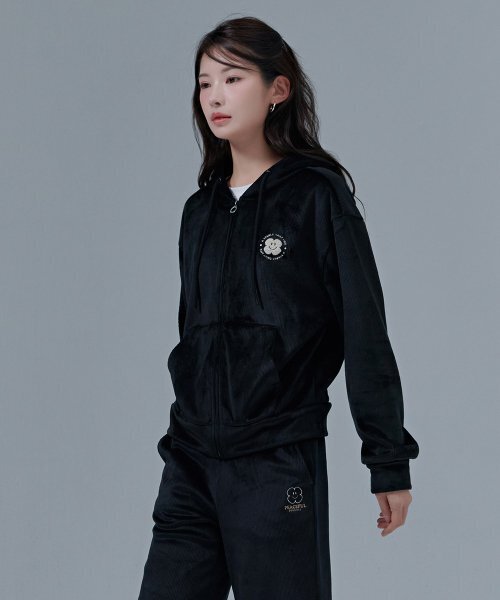 CHASECULT（チェイスカルト）の「女性起毛フードジップアップ-CFRG4374D03（パーカー・レディース・ブラック・85/90/95）」の3枚目の写真