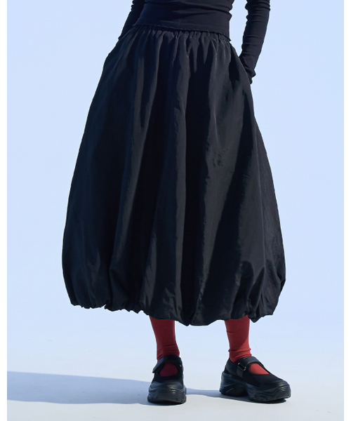 MOAA(モア)の「Balloon Hem Maxi Skirt (BLACK)(スカート・レディース・その他・SMALL/MEDIUM)」の2枚目の写真