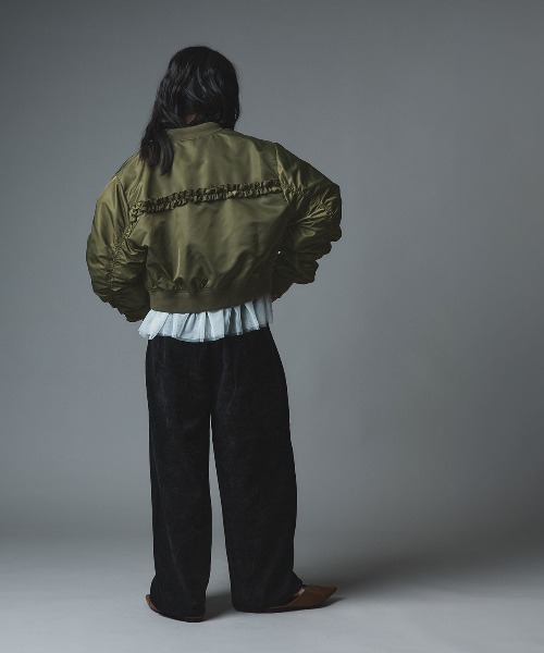 W:Huku(フーク)の「【W:Huku / ナイロンオックス】キルティング MA-1 / Nylon Oxford Quilted MA-1(MA-1・レディース・ブラック/ライトベージュ/カーキ・FREE)」の8枚目の写真