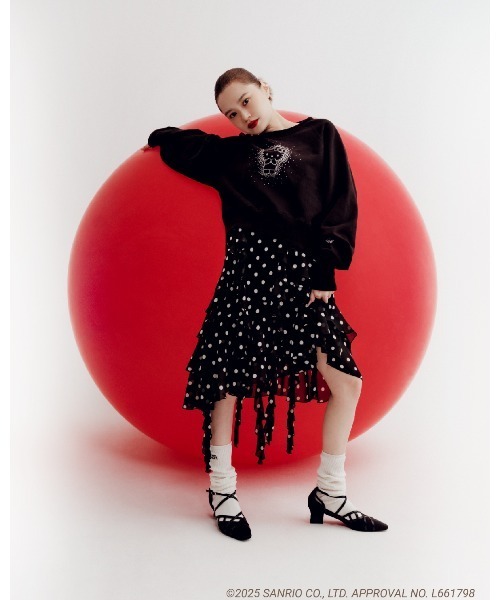 FURFUR（ファーファー）の「【WEB・一部店舗限定カラー】HELLO KITTYクリスタルスウェット（スウェット・レディース・ブラック/ライトピンク/サックスブルー/ホワイト・F）」の12枚目の写真