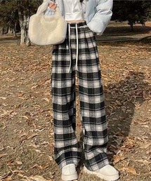 【新作】厚手のゆったりチェック柄パンツ