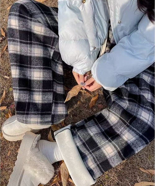 AsheKsha（アシクシャ）の「【新作】厚手のゆったりチェック柄パンツ（その他パンツ・レディース・ブラック×ホワイト・M/S）」の4枚目の写真
