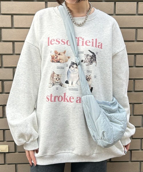 LAC-VERT（ラック・ヴェール）の「【選べる2種類】キャットプリントスウェットプルオーバー（スウェット・レディース・オートミール/ネイビー/ピンク/グレー系その他/その他/グレー・FREE）」の4枚目の写真