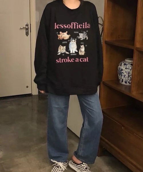 LAC-VERT（ラック・ヴェール）の「【選べる2種類】キャットプリントスウェットプルオーバー（スウェット・レディース・オートミール/ネイビー/ピンク/グレー系その他/その他/グレー・FREE）」の5枚目の写真