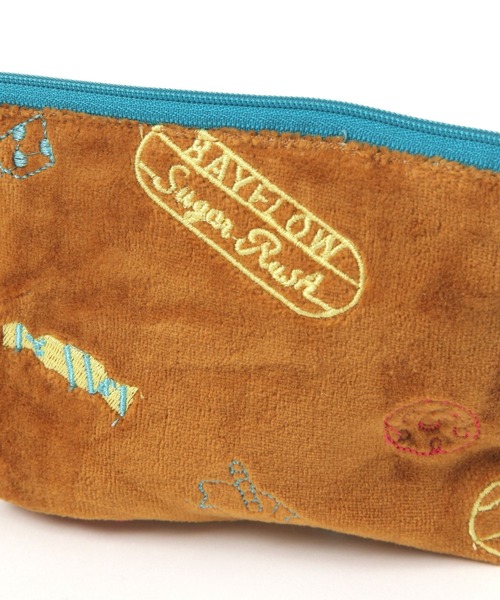 BAYFLOW（ベイフロー）の「BFベロア刺繍ポーチ（ポーチ・レディース・グレー/ピンク/ブラウン・0）」の11枚目の写真