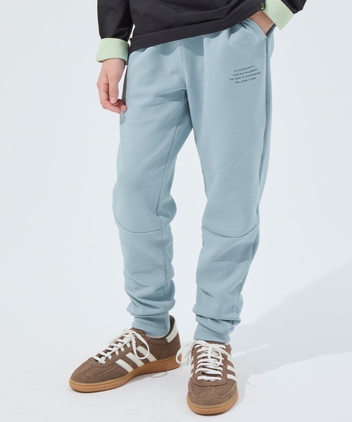 KRIFF MAYER Kid's Collection（クリフメイヤーキッズコレクション）の「【速乾・軽量】軽テックジョガーパンツ（スウェットパンツ・キッズ・オートミール/サンドベージュ/ブラック/サックスブルー・150/140/130/120/170/160）」の4枚目の写真