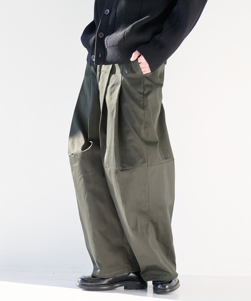 SHINYAKOZUKA(シンヤコヅカ)の「【SHINYAKOZUKA/シンヤコズカ】別注 UPCYCLED BAGGY 2(その他パンツ・メンズ・ブラック/ダークグリーン・M/XS)」の2枚目の写真