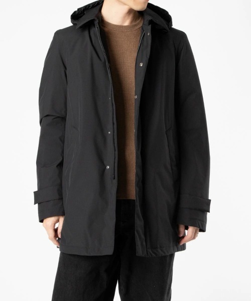HERNO(ヘルノ)の「HERNO 2 LAYER PROMETEO DOWN BALMACAAN COAT ヘルノ 2レイヤー プロメテオ ダウン ステンカラーコート(ダウンジャケット/コート・メンズ・ブラック・50/48/52/46)」の1枚目の写真