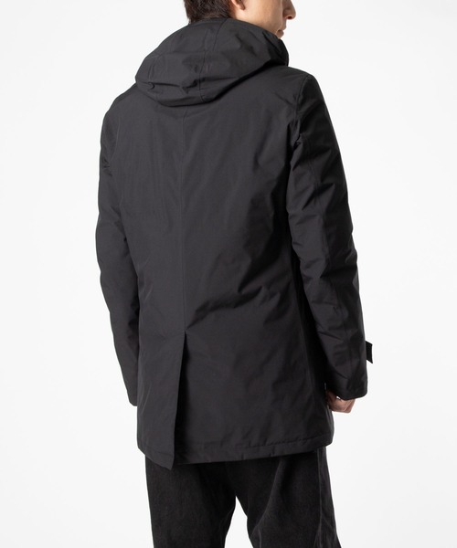 HERNO(ヘルノ)の「HERNO 2 LAYER PROMETEO DOWN BALMACAAN COAT ヘルノ 2レイヤー プロメテオ ダウン ステンカラーコート(ダウンジャケット/コート・メンズ・ブラック・50/48/52/46)」の6枚目の写真